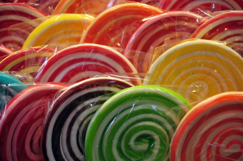 confiserie-BRENON-min_lollipops_candy_candies_colors_sugar-761478